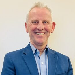 Andrew Schofield Headshot. (1)